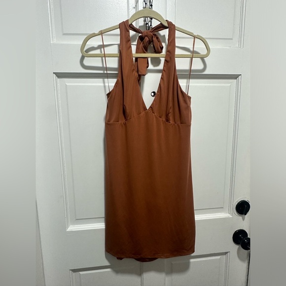 Abercrombie & Fitch Cowl Back Halter Mini Dress Size Large EUC - Picture 3 of 5